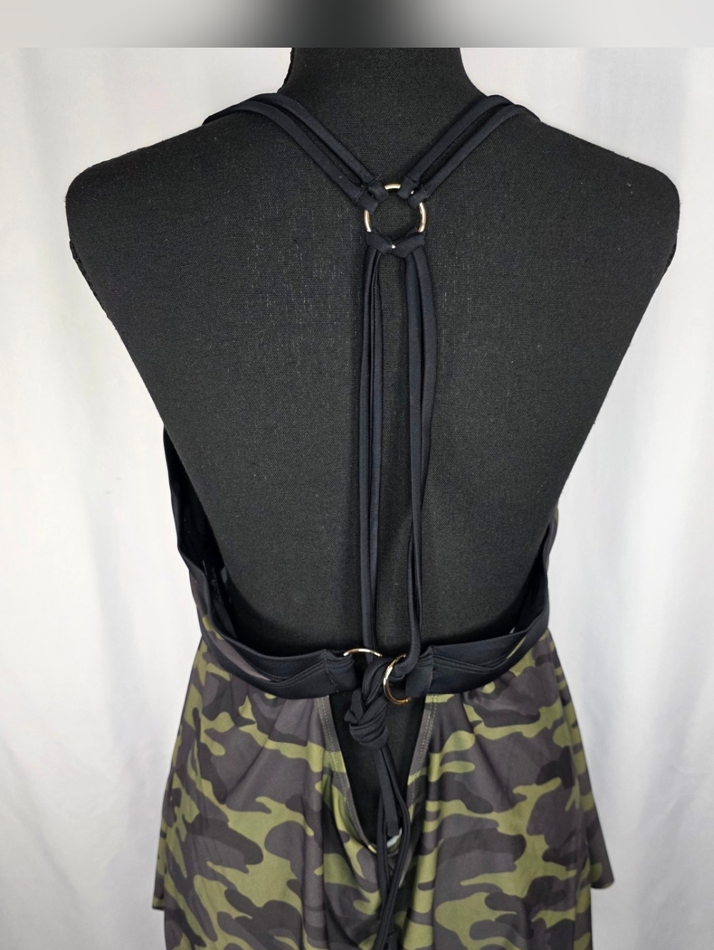 👚 Camo Tankini Top Women Halter Top Green Black Camouflage Flowy Peplum Style - Picture 7 of 7